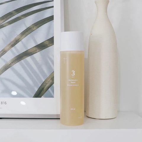 Ei.3 Super Glowing Essence Toner